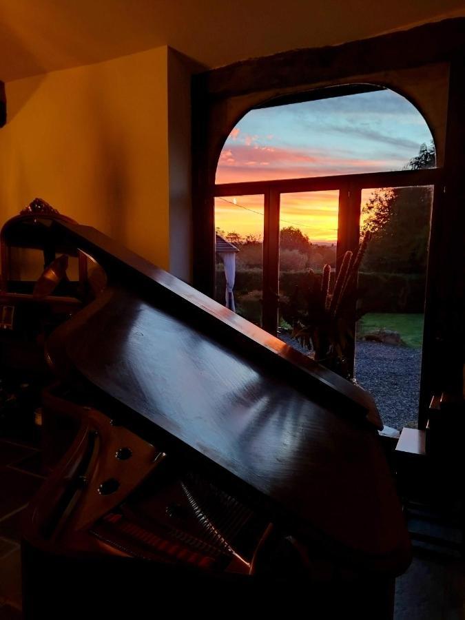 Montrollet La Grange Ancienne Bed & Breakfast エクステリア 写真